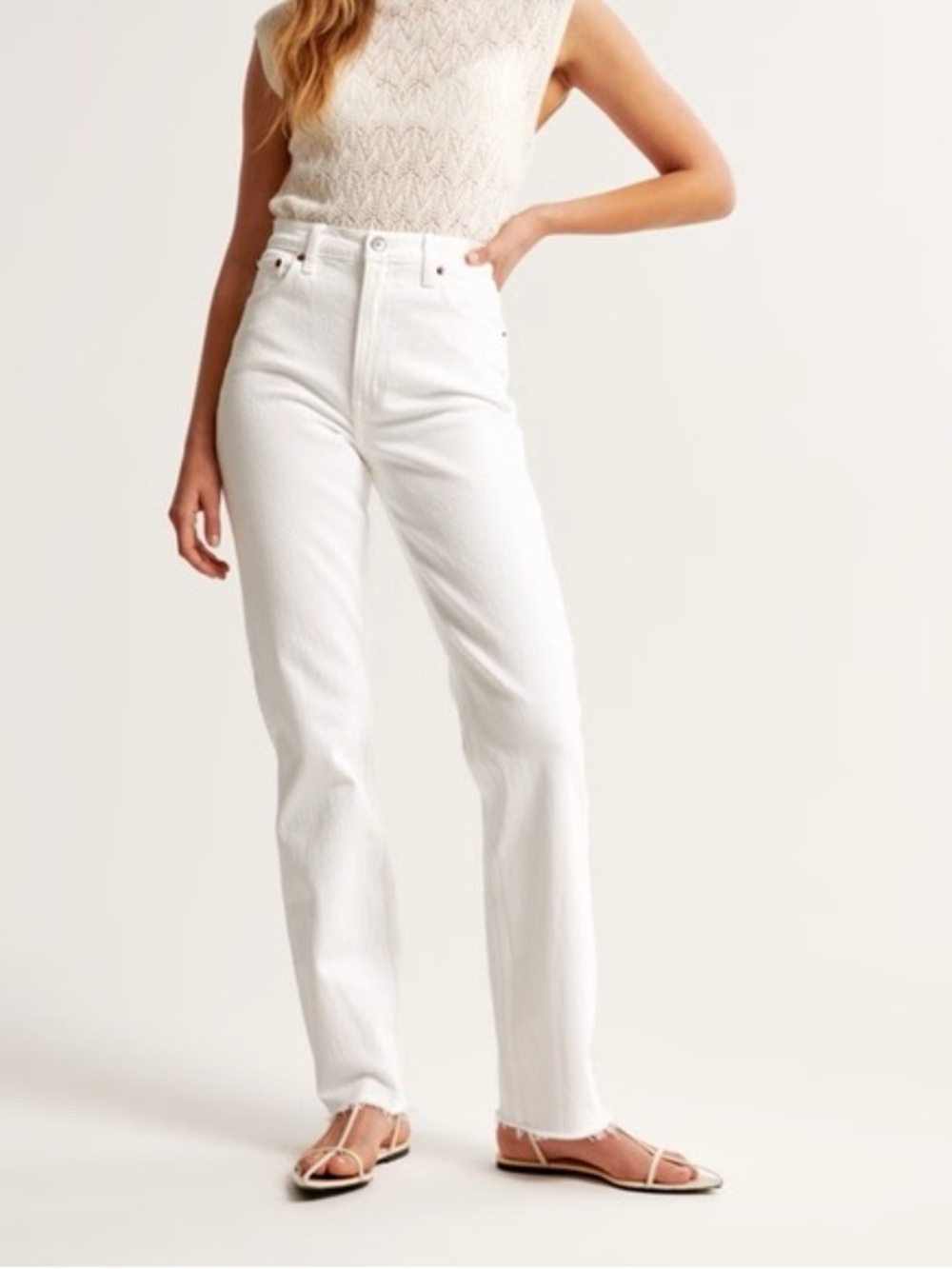 Abercrombie & Fitch The 90s Straight Ultra High Rise Women Jeans in White